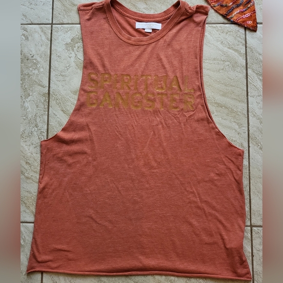 Spiritual Gangster cut sidewalk top ✨️ Gold logo lettering. Rock your Ohm - Picture 7 of 9